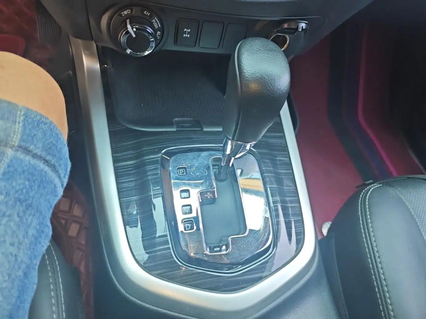 Nissan Terra 2020 2.5L XV 4WD Automatic Four-Wheel Drive Flagship Edition — миниатюра 16