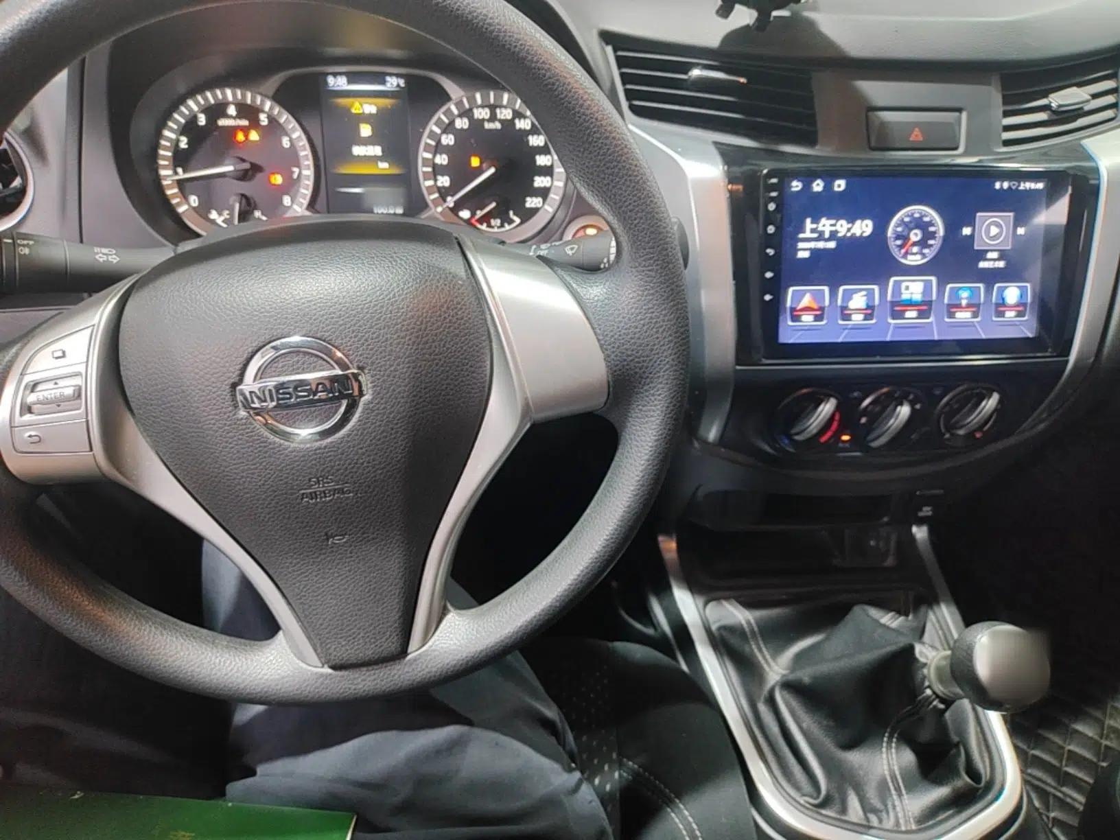 Nissan Terra 2018 2.5L Manual Two-Wheel Drive Elite Edition — миниатюра 17
