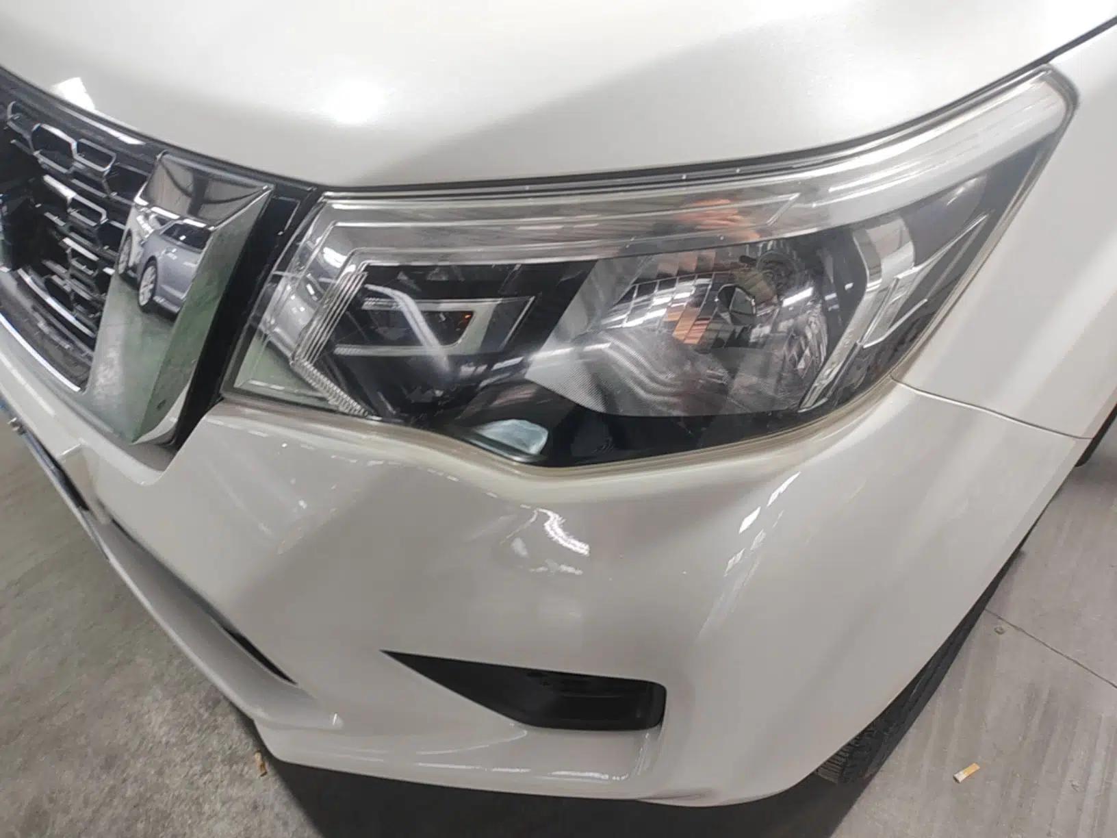 Nissan Terra 2018 2.5L Manual Two-Wheel Drive Elite Edition — миниатюра 8