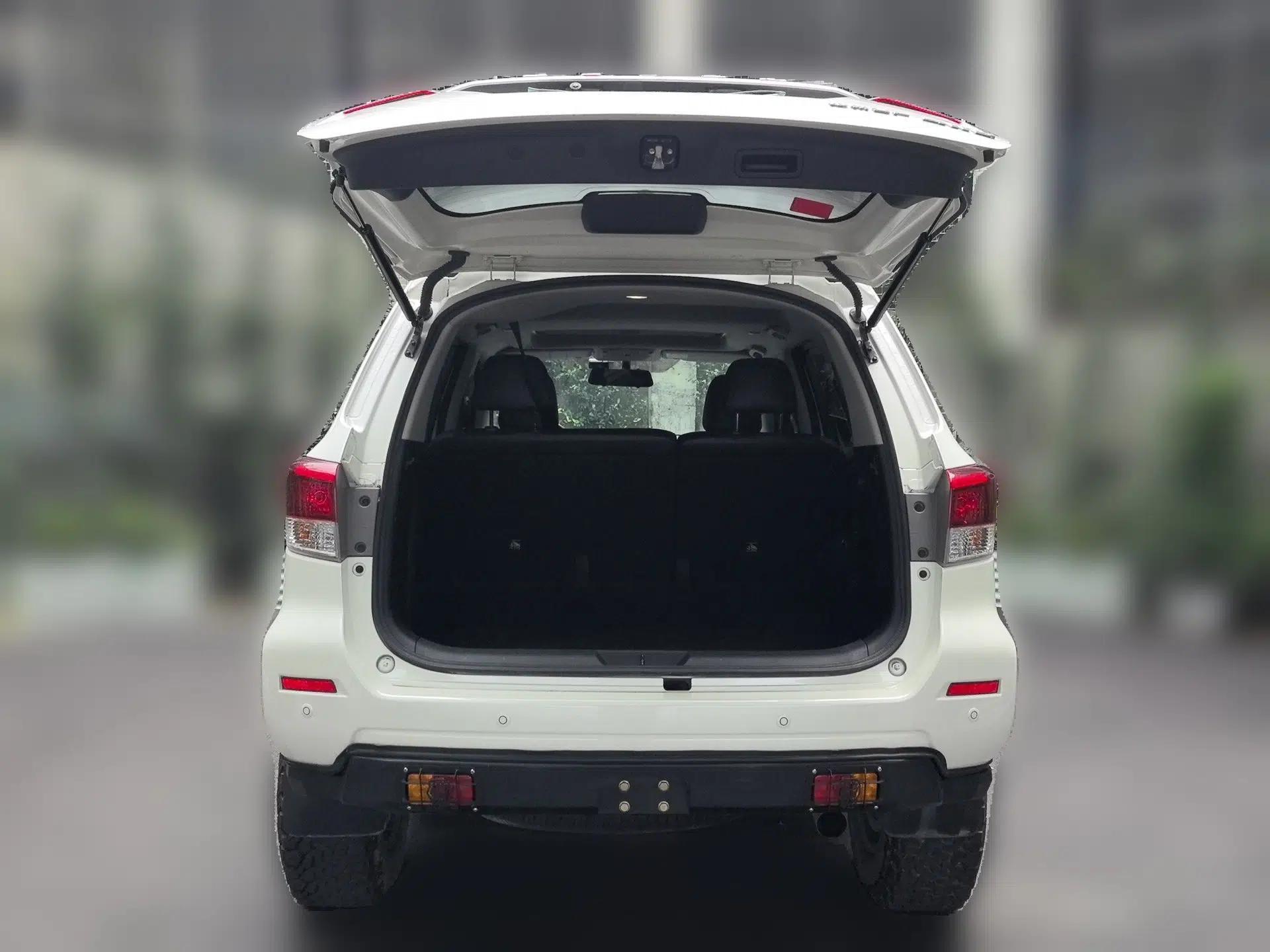 Nissan Terra 2020 2.5L XL Upper 4WD Automatic Four-Wheel Drive Luxury Edition — миниатюра 19