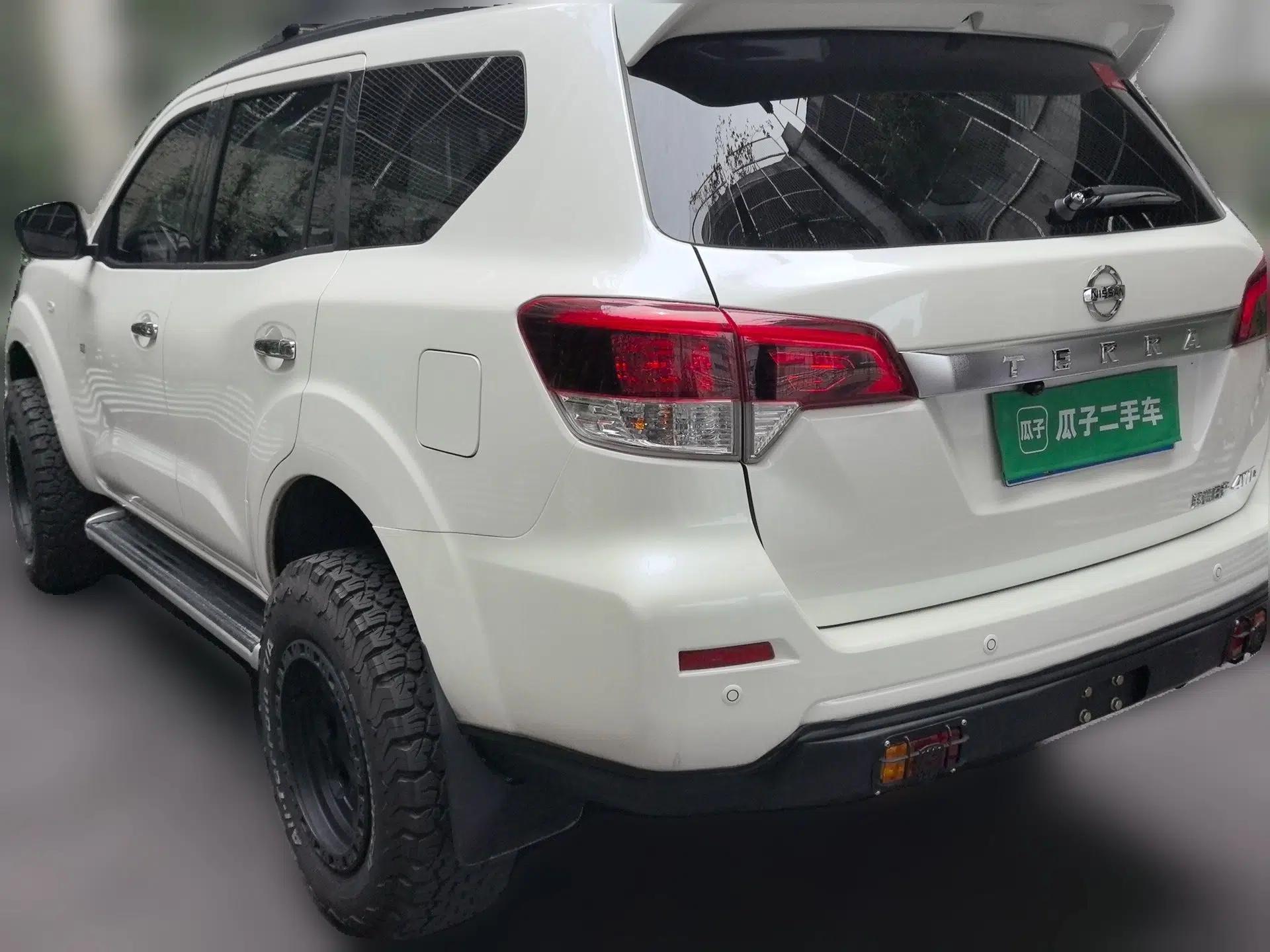 Nissan Terra 2020 2.5L XL Upper 4WD Automatic Four-Wheel Drive Luxury Edition — миниатюра 4
