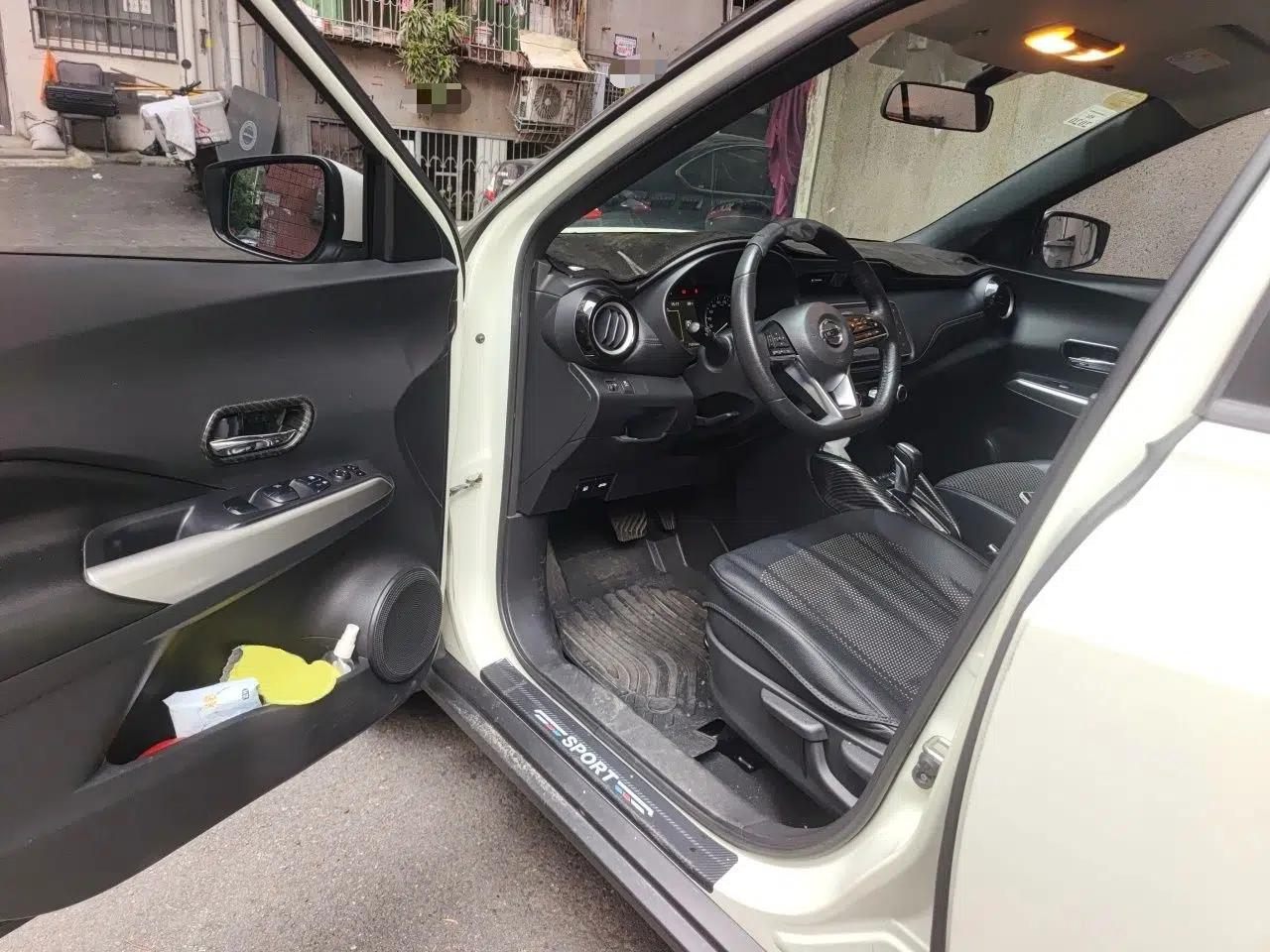 Nissan Kicks 2018 1.5L CVT Smart Connect Luxury Edition — миниатюра 16