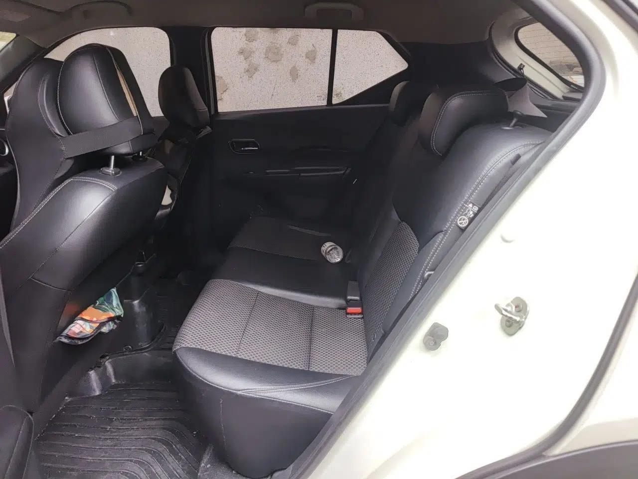 Nissan Kicks 2018 1.5L CVT Smart Connect Luxury Edition — миниатюра 17