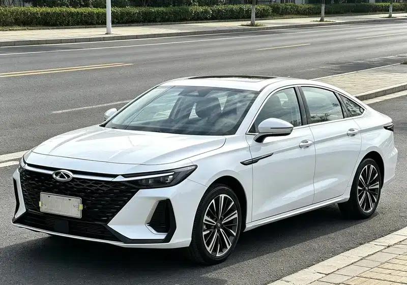 Chery Arrizo 8 2022 1.6TGDI DCT (Standard) — миниатюра 1