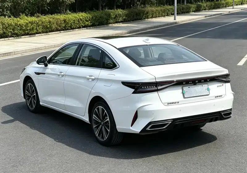 Chery Arrizo 8 2022 1.6TGDI DCT (Standard) — миниатюра 4