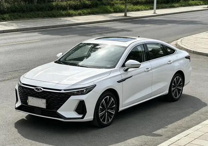 Chery Arrizo 8 2022 1.6TGDI DCT (Standard) — миниатюра 6