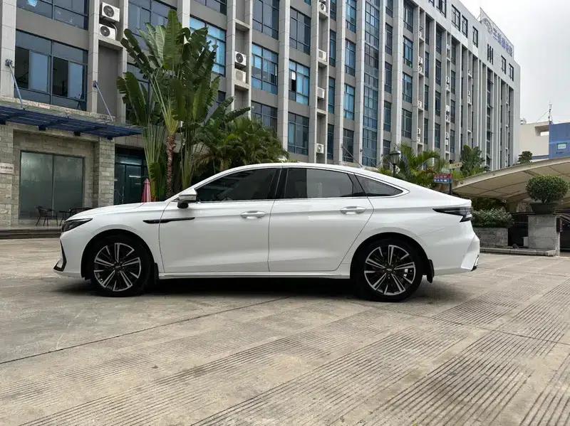 Chery Arrizo 8 2022 1.6TGDI DCT Elegance — миниатюра 4