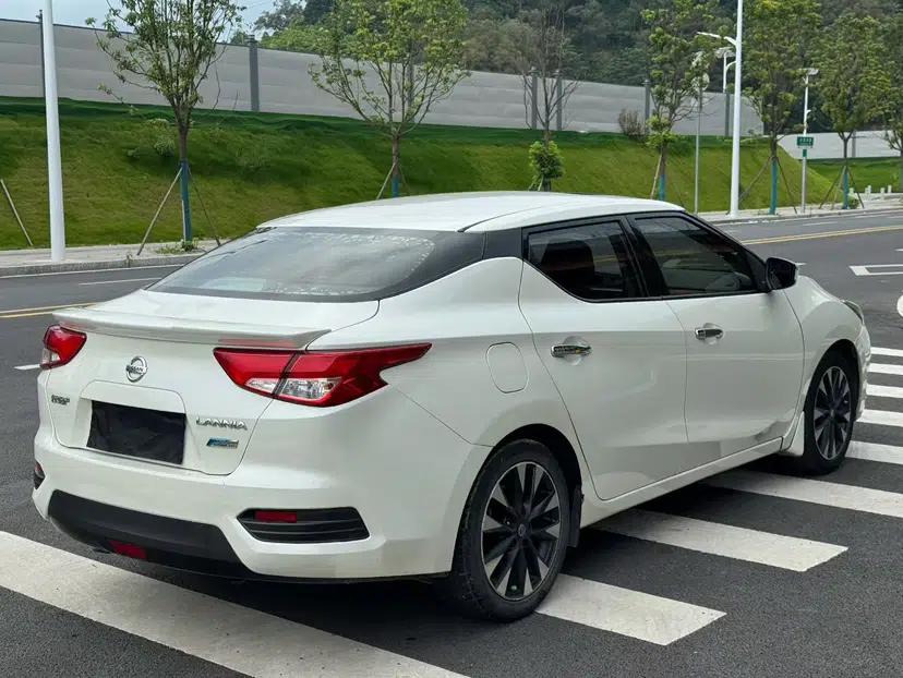 Nissan Lannia 2019 1.6L CVT Smart Connect Smart Cool Version China VI Standard — миниатюра 6