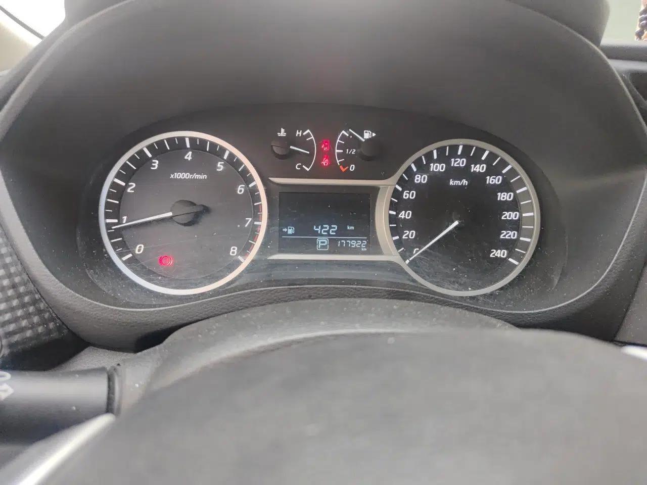 Nissan Lannia 2016 1.6L CVT Smart Edition — миниатюра 11