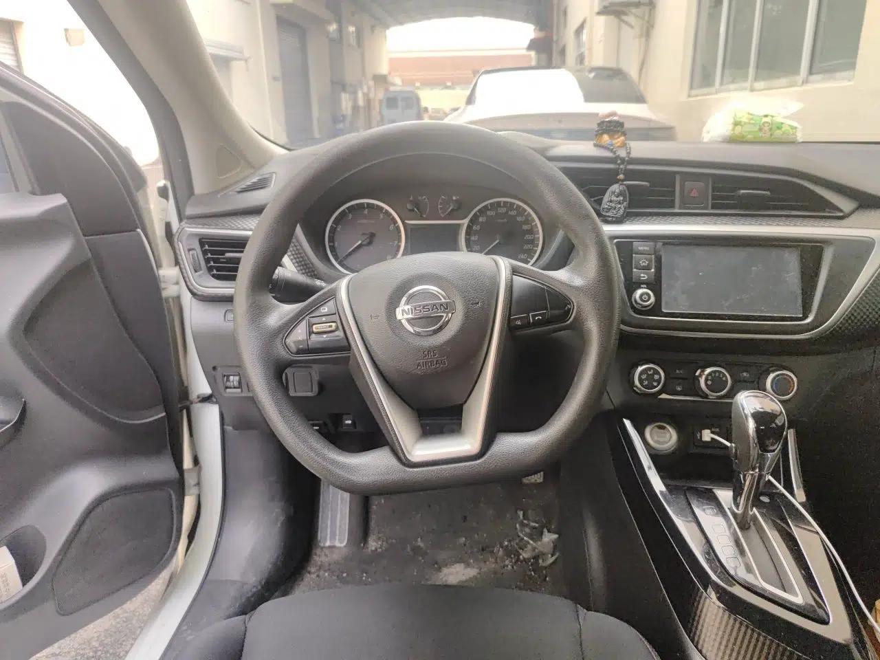 Nissan Lannia 2016 1.6L CVT Smart Edition — миниатюра 10