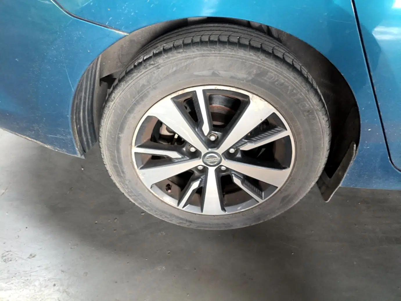 Nissan Lannia 2016 1.6L Manual Cool Edition — миниатюра 11