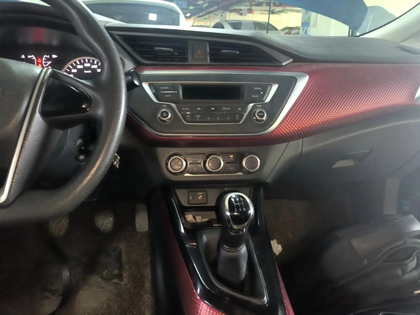 Nissan Lannia 2016 1.6L Manual Cool Edition — миниатюра 15