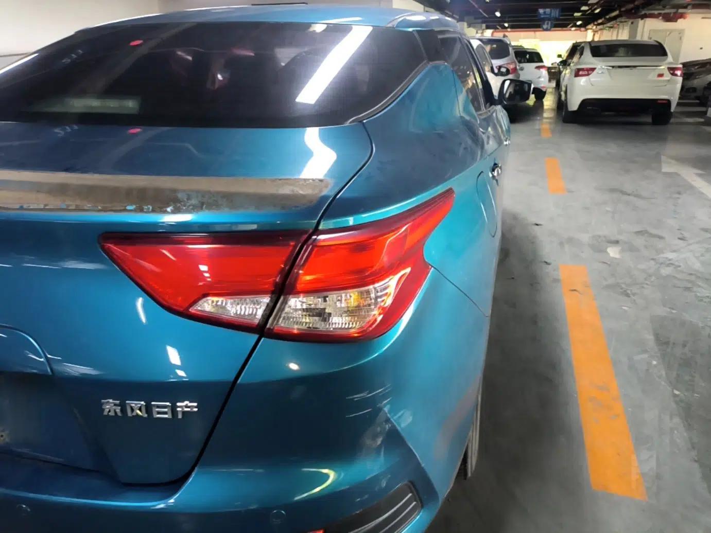 Nissan Lannia 2016 1.6L Manual Cool Edition — миниатюра 9