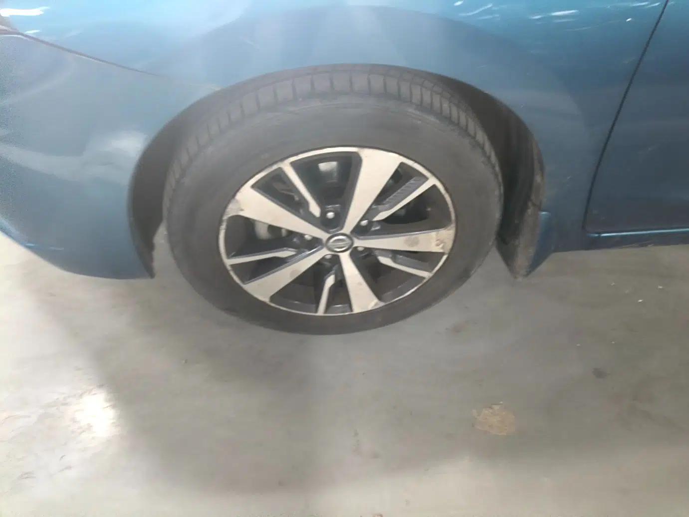Nissan Lannia 2016 1.6L Manual Cool Edition — миниатюра 10