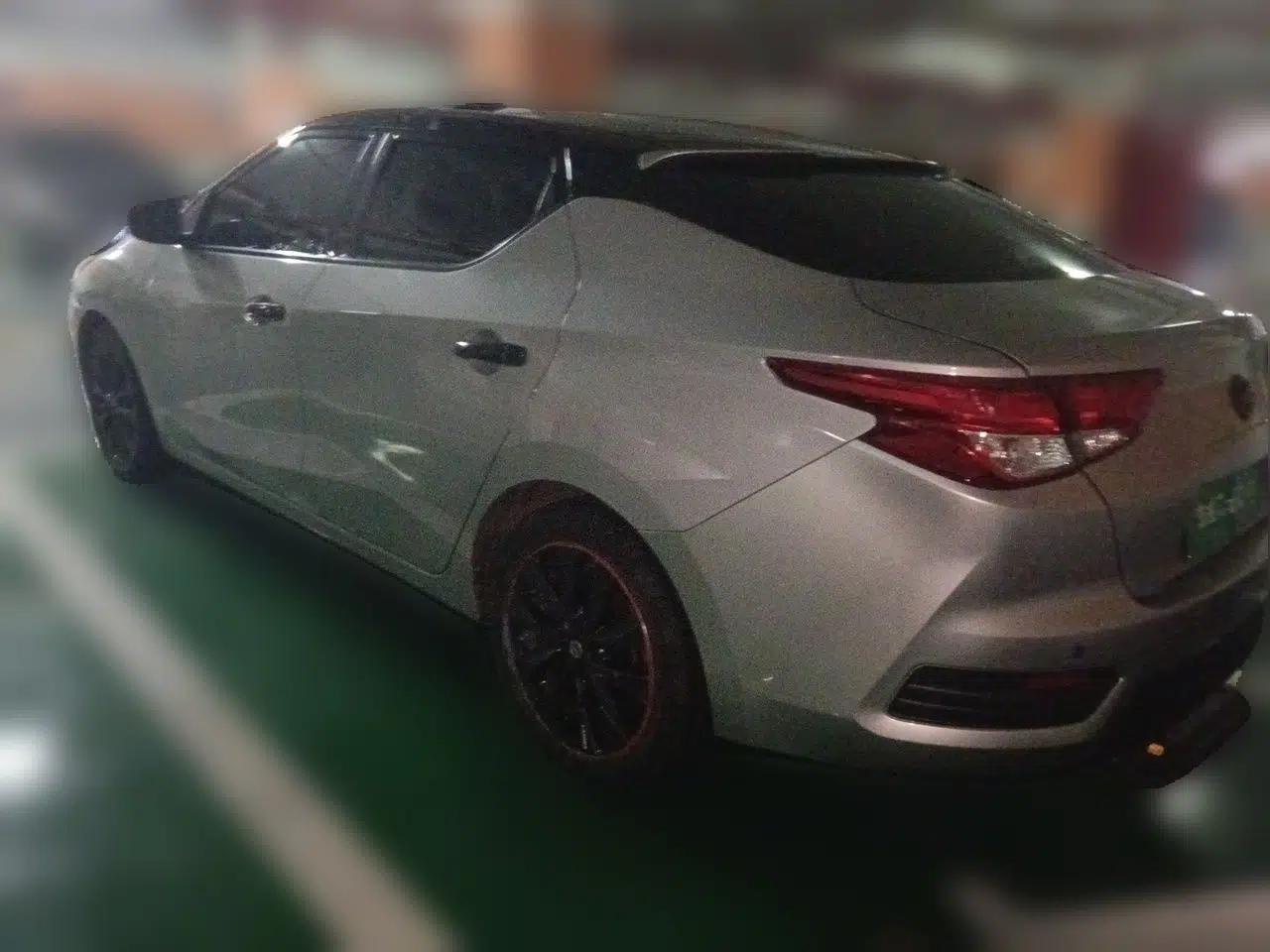 Nissan Lannia 2016 1.6L CVT Smart Cool Edition — миниатюра 4