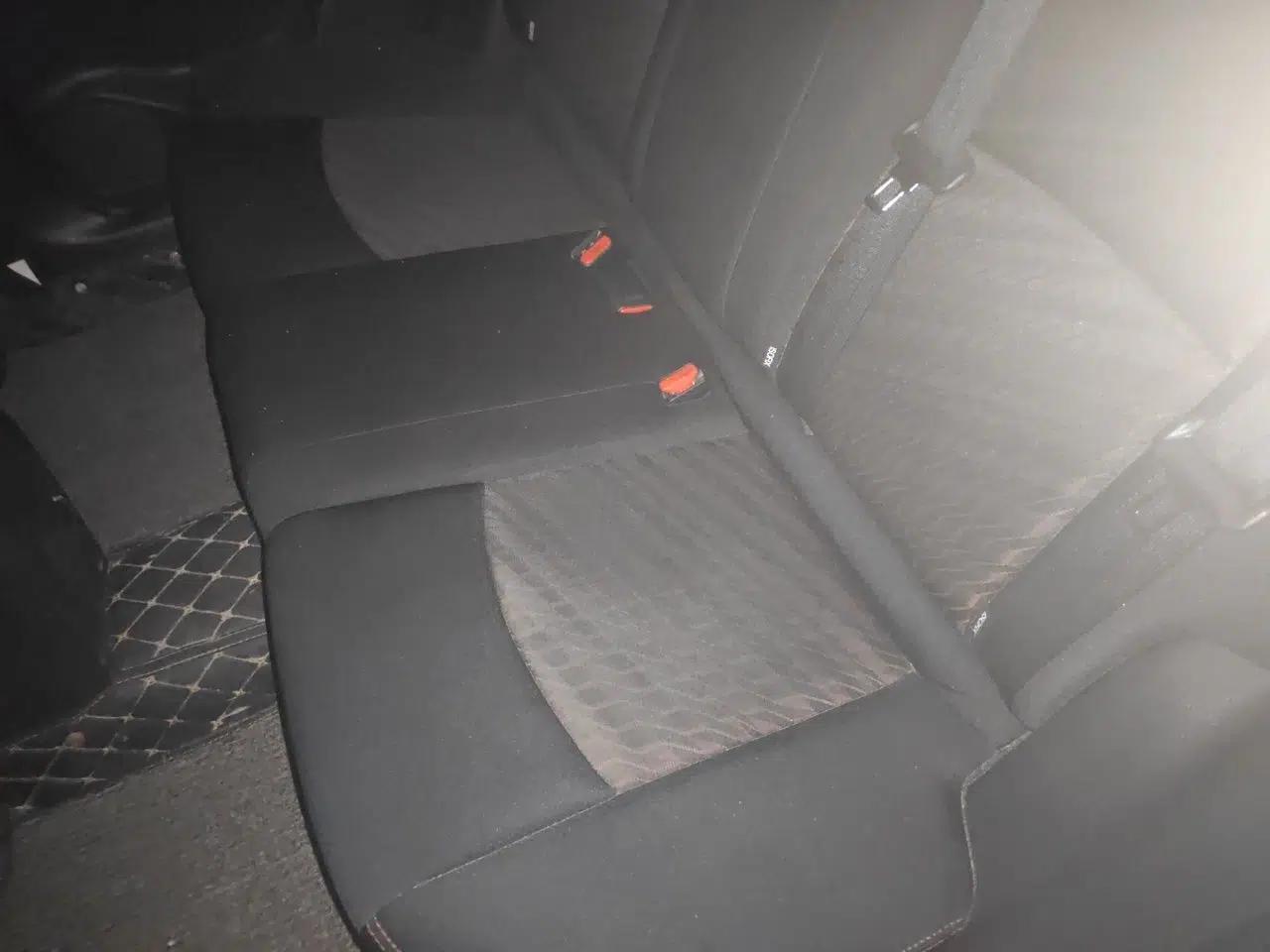 Nissan Lannia 2016 1.6L CVT Smart Cool Edition — миниатюра 17