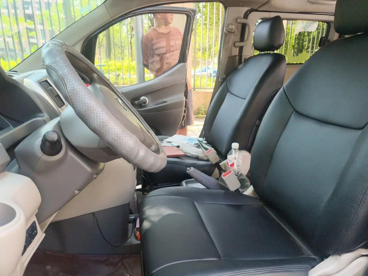 Nissan NV200 2016 Revised Version 1.6L Manual Luxury Edition — миниатюра 15