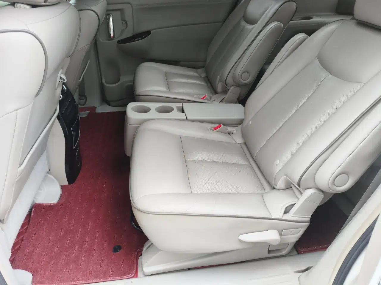 Nissan Quest 2012 3.5L SL — миниатюра 17