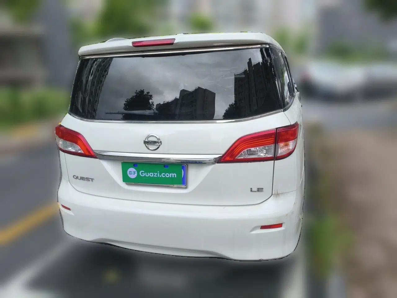 Nissan Quest 2012 3.5L SL — миниатюра 5