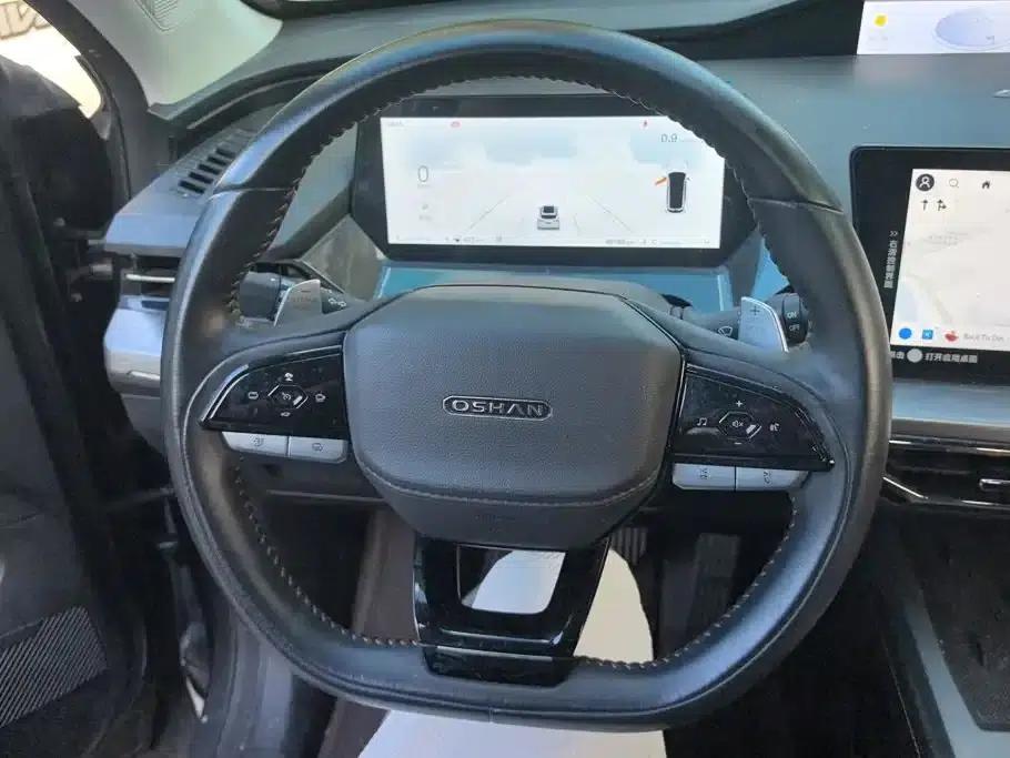 Changan Oushang Z6 2023 Blue Whale 1.5T DCT Smart City Edition — миниатюра 15