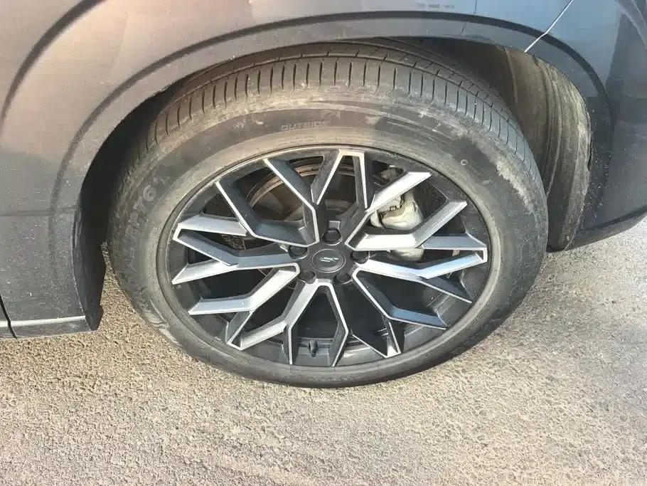 Changan Oushang Z6 2023 Blue Whale 1.5T DCT Smart City Edition — миниатюра 6
