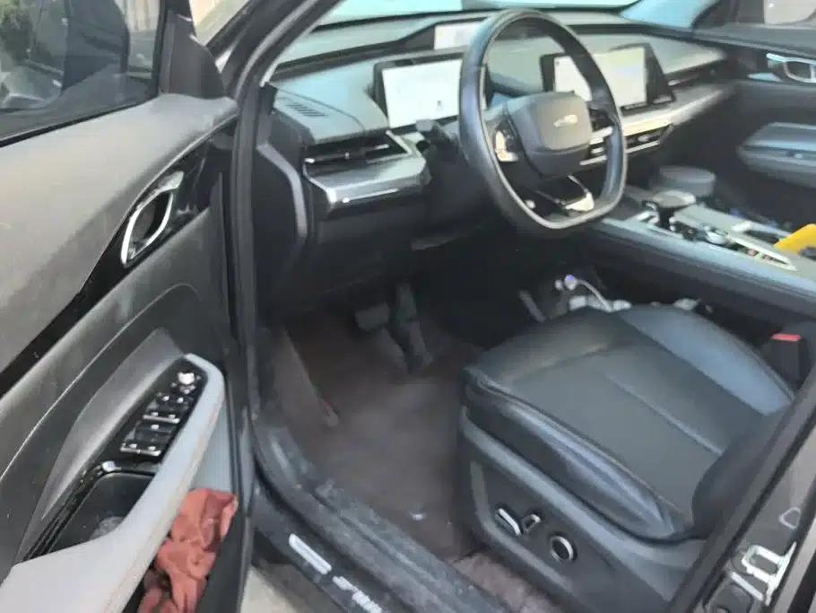 Changan Oushang Z6 2023 Blue Whale 1.5T DCT Smart City Edition — миниатюра 9