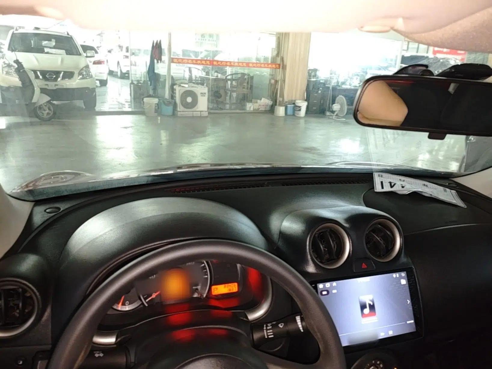 Nissan March 2010 1.5L Automatic Easy-Style Version — миниатюра 12