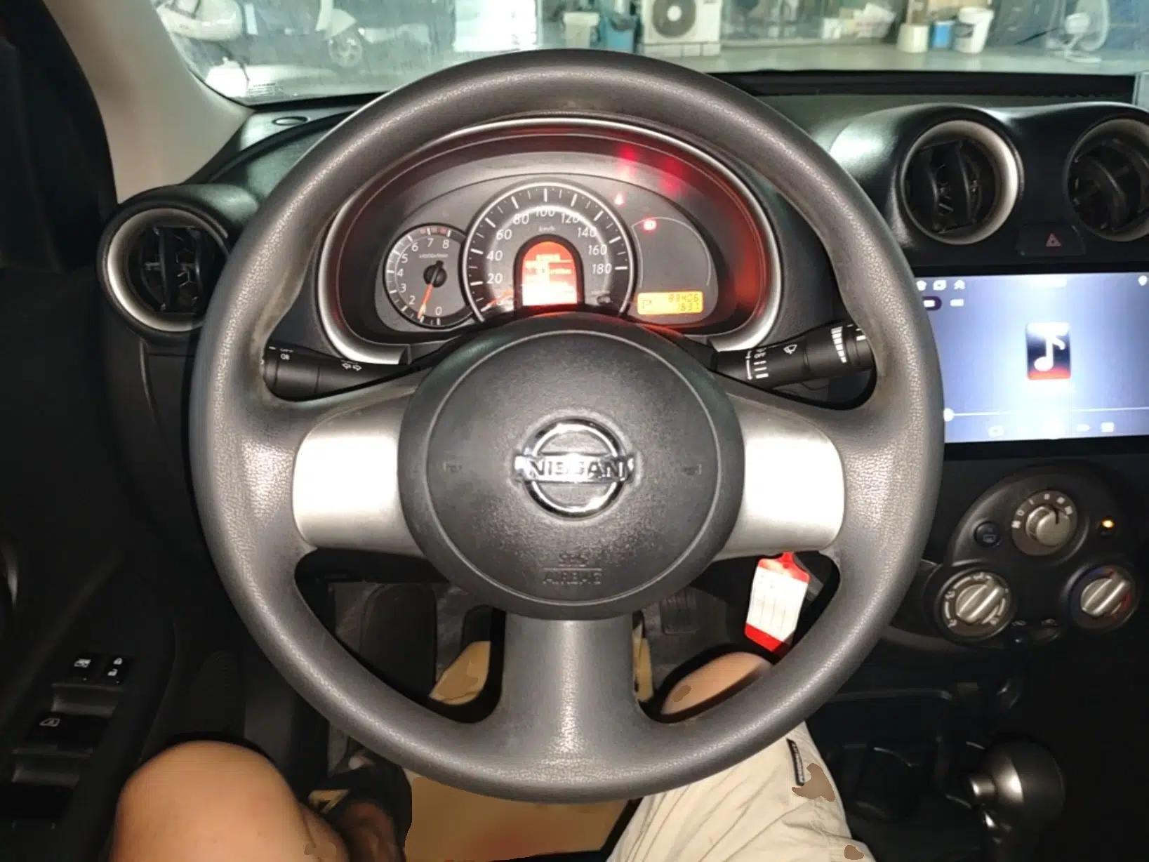 Nissan March 2010 1.5L Automatic Easy-Style Version — миниатюра 13