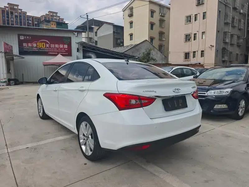 Chery Arrizo 5 2016 1.5L CVT Trendsetter Edition — миниатюра 4