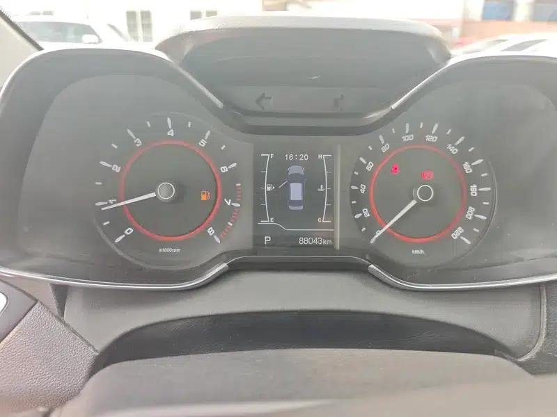 Chery Arrizo 5 2016 1.5L CVT Trendsetter Edition — миниатюра 9