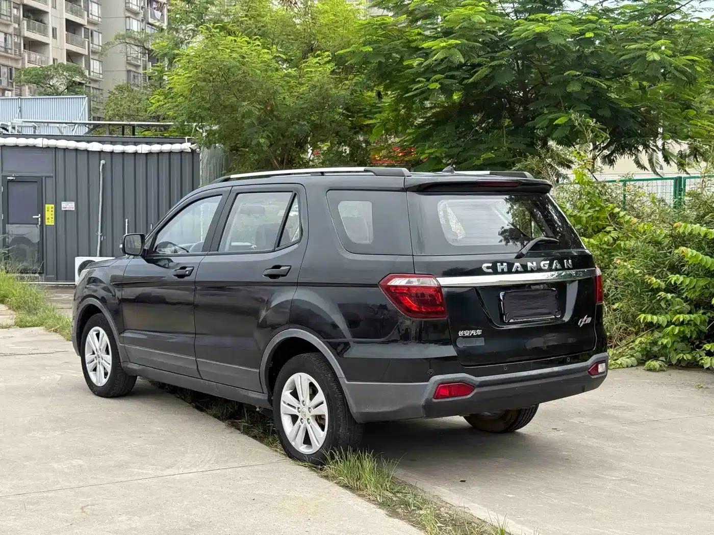 Changan Oushang CX70 2016 1.6L Manual Elite — миниатюра 9