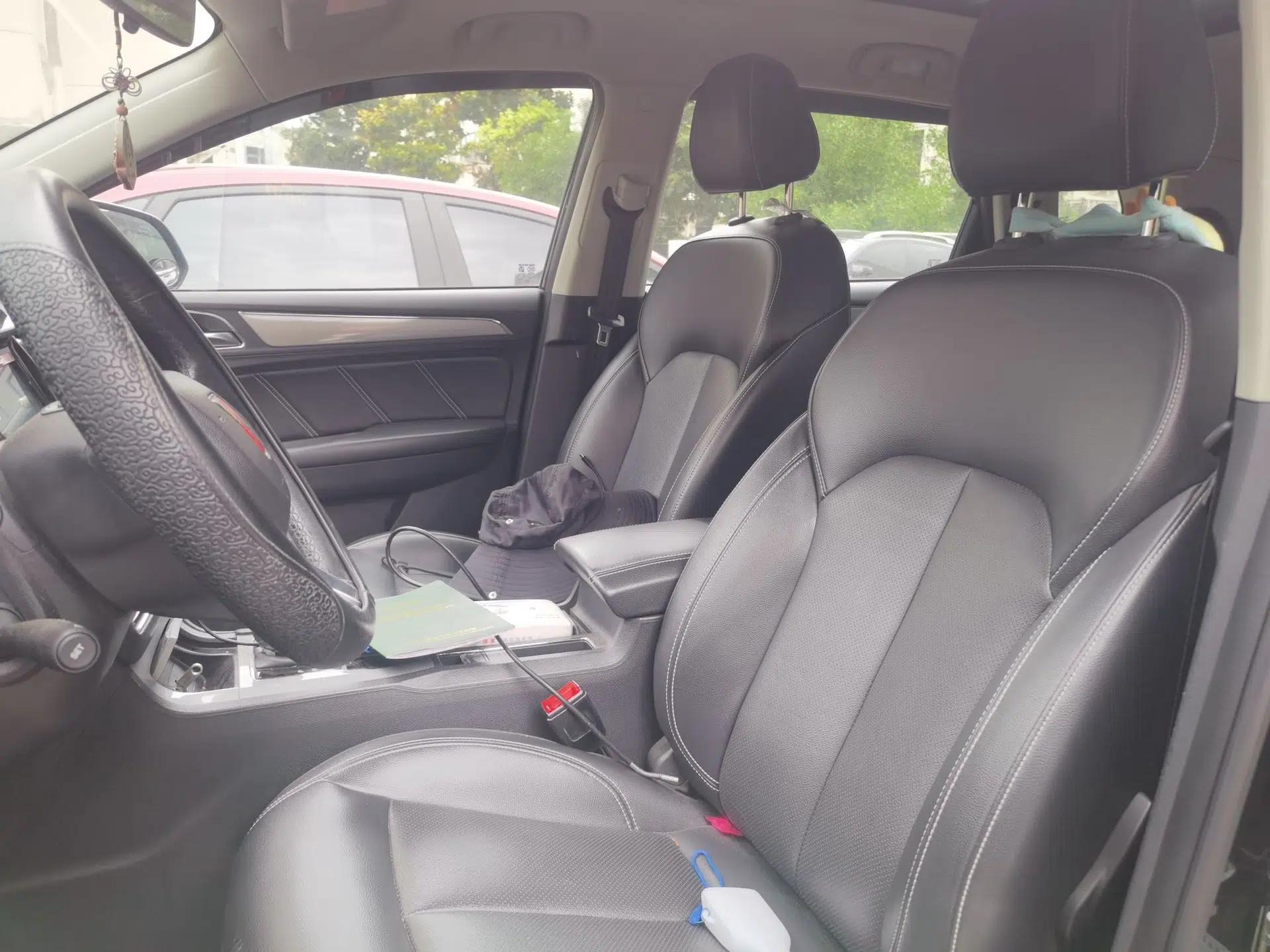Roewe RX5 2016 20T Two-Wheel Drive Automatic Flagship Edition — миниатюра 15