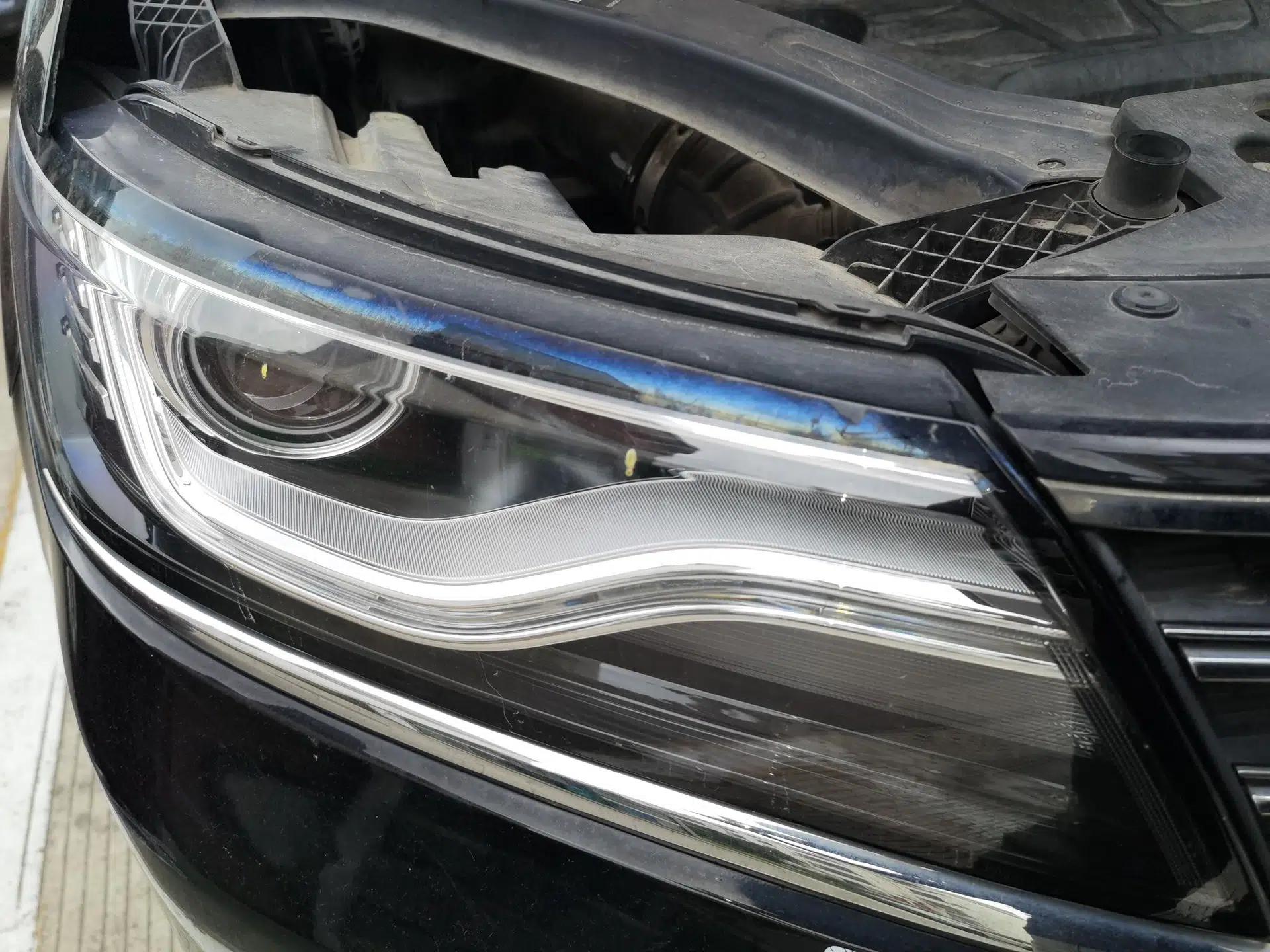 Roewe RX5 2016 20T Two-Wheel Drive Automatic Flagship Edition — миниатюра 7