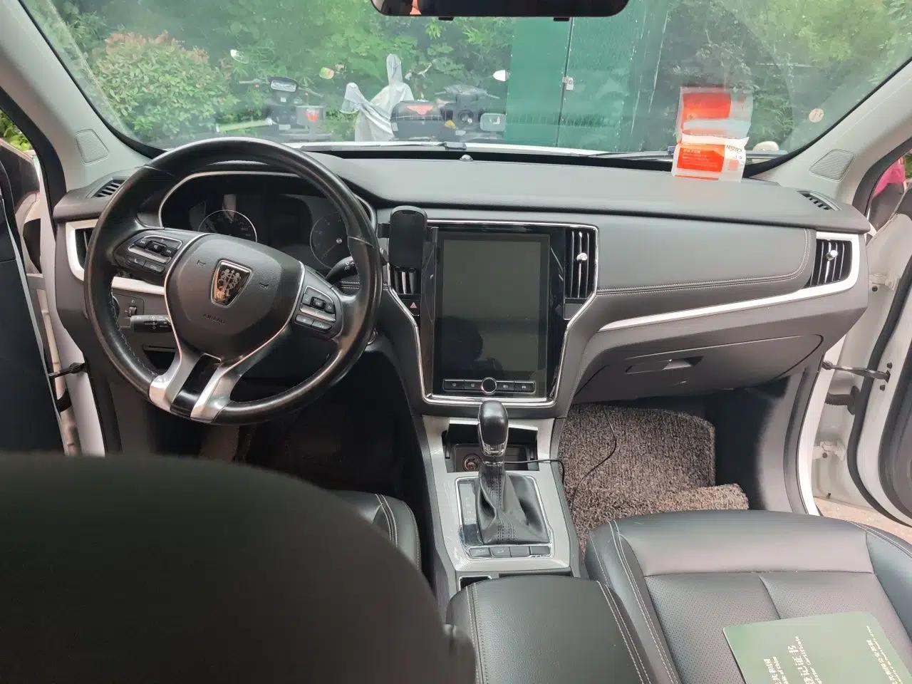 Roewe RX5 2020 20T Automatic 4G Connect Superior Flagship Edition — миниатюра 9