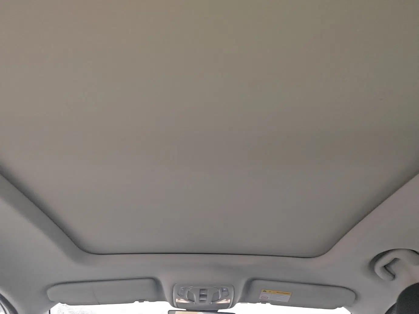 Roewe RX5 2020 PLUS 300TGI Automatic Ali National Style Luxury Edition — миниатюра 21