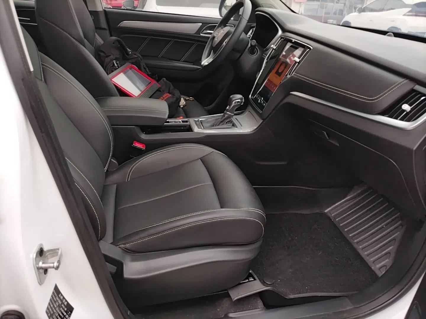 Roewe RX5 2020 20T Automatic 4G Connected Million Edition — миниатюра 19