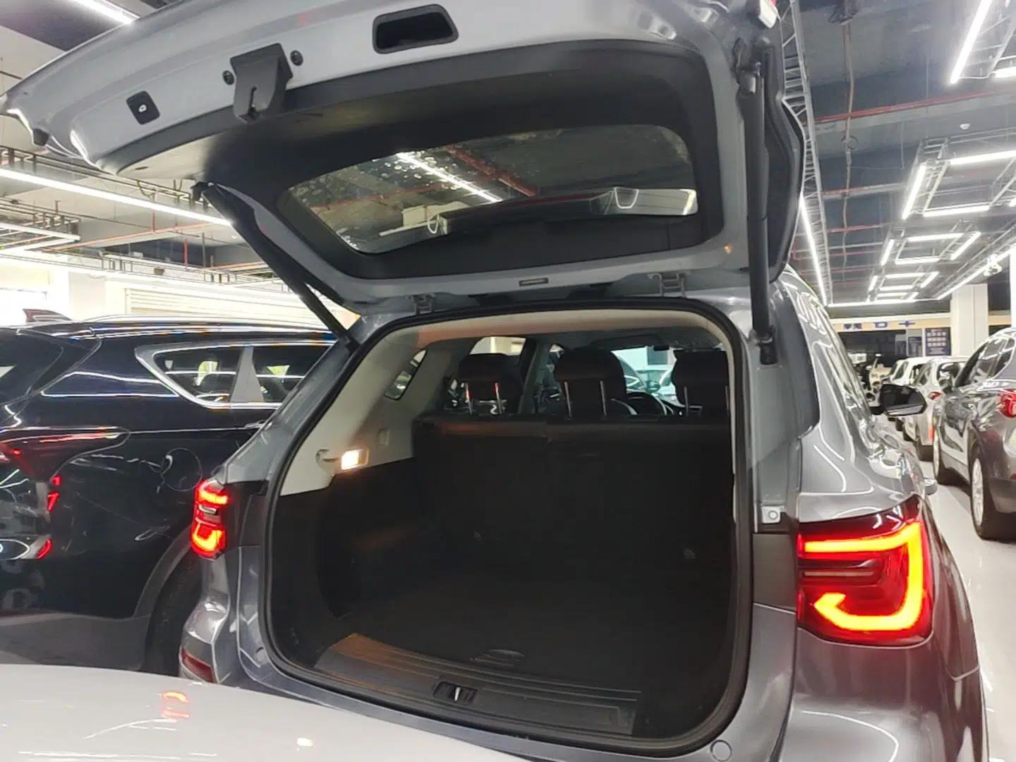 Roewe RX5 2020 PLUS 300TGI Automatic Ali National Trend Flagship Edition — миниатюра 22