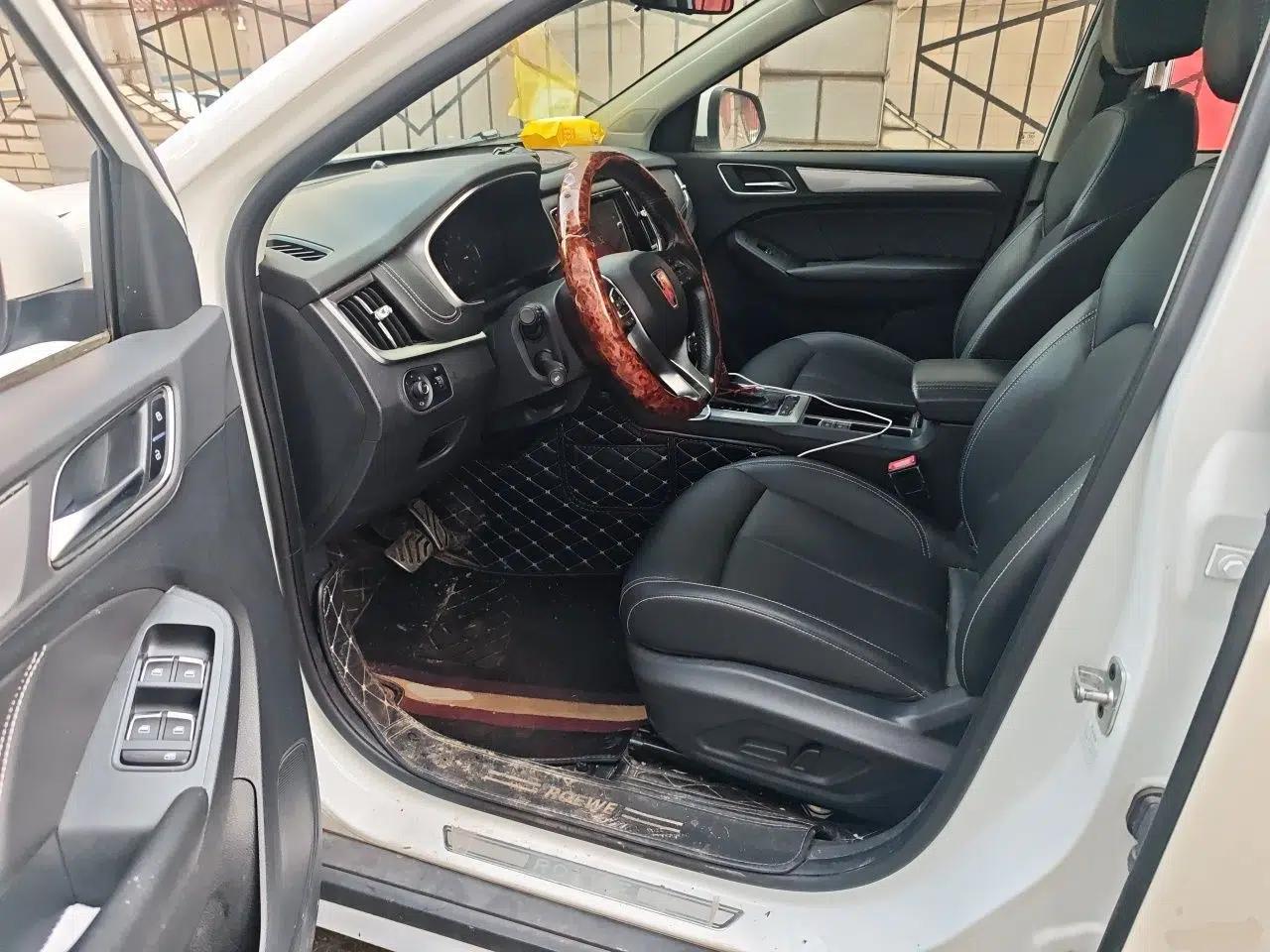 Roewe RX5 2018 20T Two-Wheel Drive Automatic Internet Smart Edition — миниатюра 16
