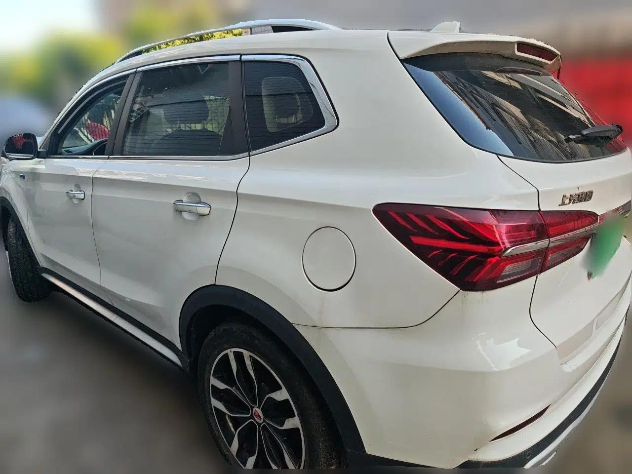 Roewe RX5 2018 20T Two-Wheel Drive Automatic Internet Smart Edition — миниатюра 4