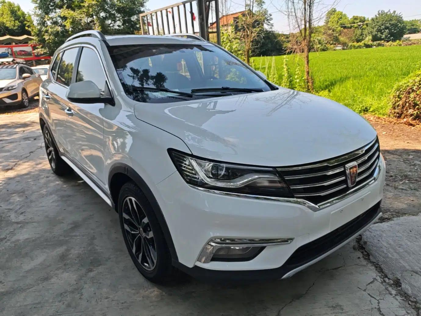 Roewe RX5 2016 20T Two-Wheel Drive Automatic Internet Smart Edition — миниатюра 3