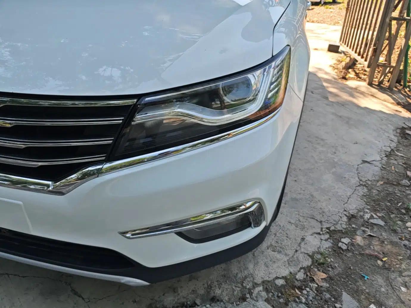 Roewe RX5 2016 20T Two-Wheel Drive Automatic Internet Smart Edition — миниатюра 8