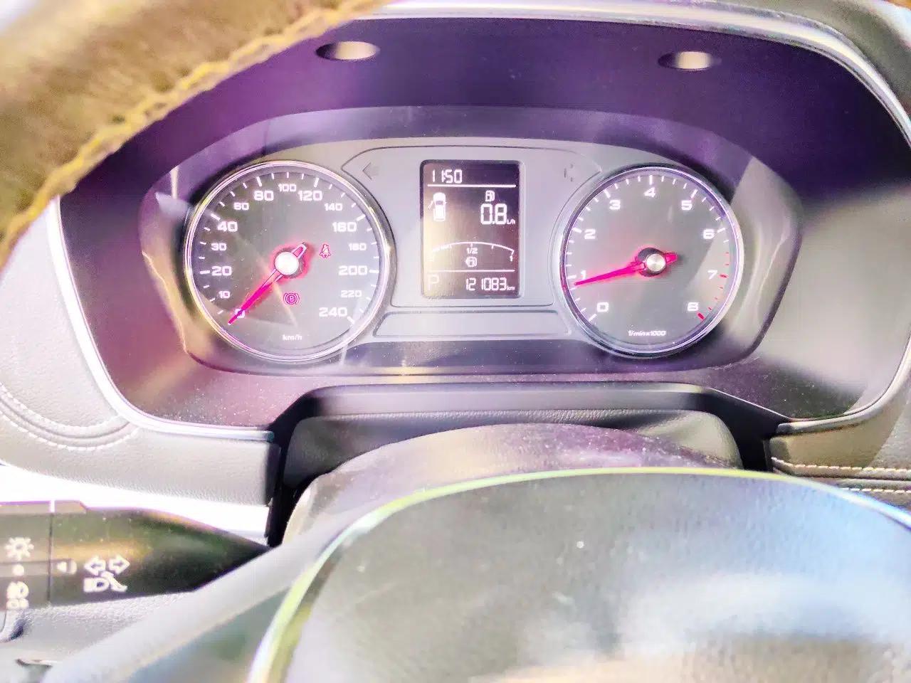 Roewe RX5 2020 20T Automatic 4G Connected Million Edition — миниатюра 11
