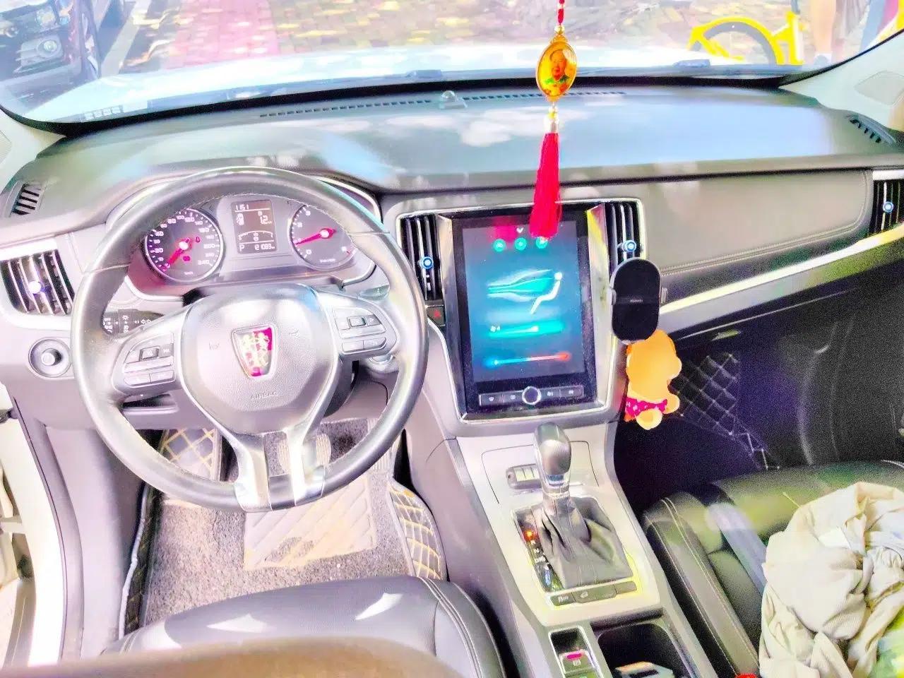 Roewe RX5 2020 20T Automatic 4G Connected Million Edition — миниатюра 9