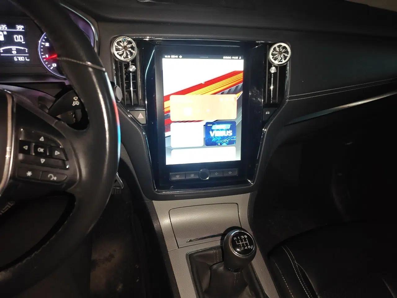 Roewe RX5 2016 20T Two-Wheel Drive Manual Transmission Internet Smart Edition — миниатюра 13