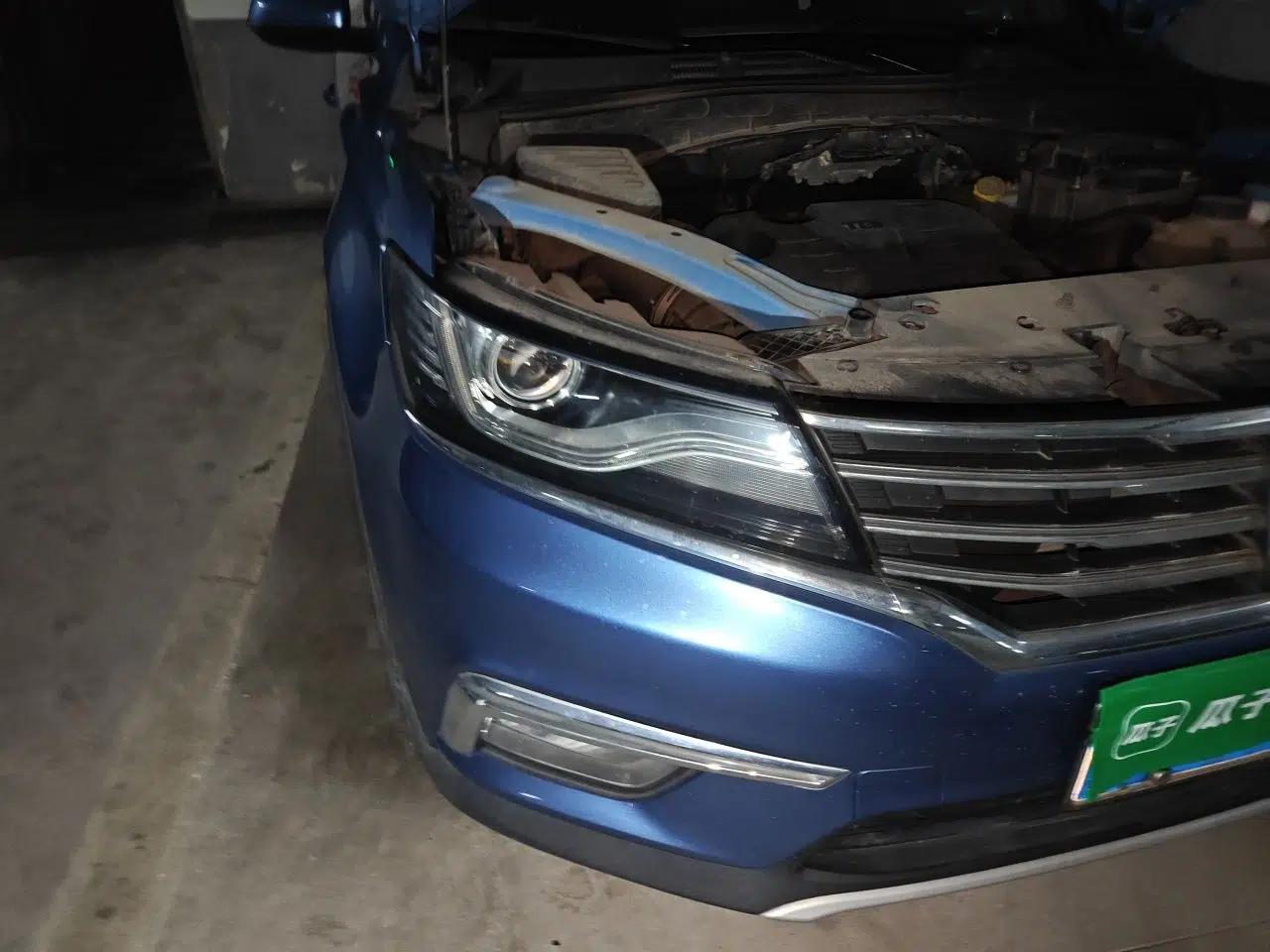 Roewe RX5 2016 20T Two-Wheel Drive Manual Transmission Internet Smart Edition — миниатюра 7