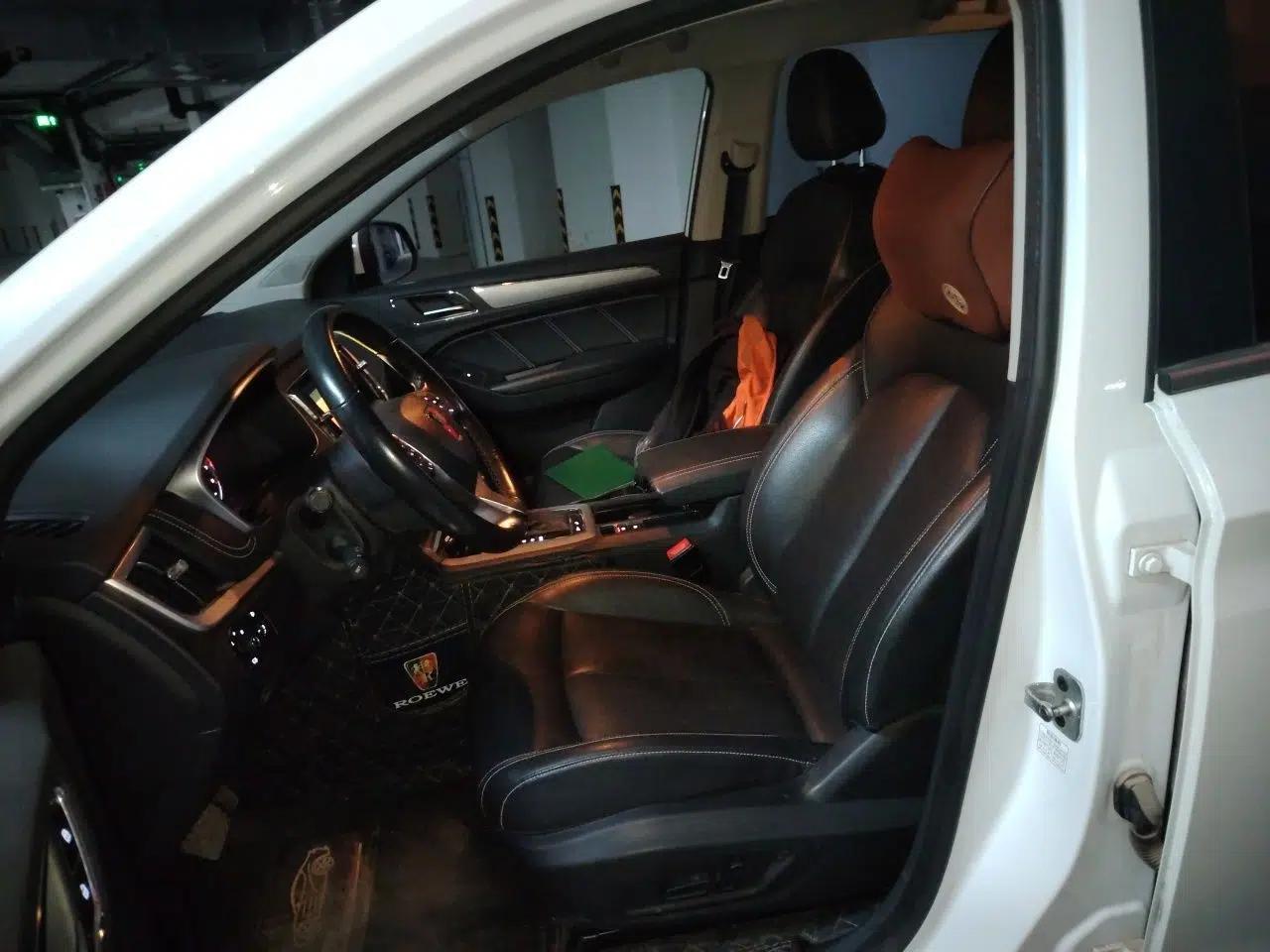 Roewe RX5 2018 20T Two-Wheel Drive Automatic Flagship Edition — миниатюра 15