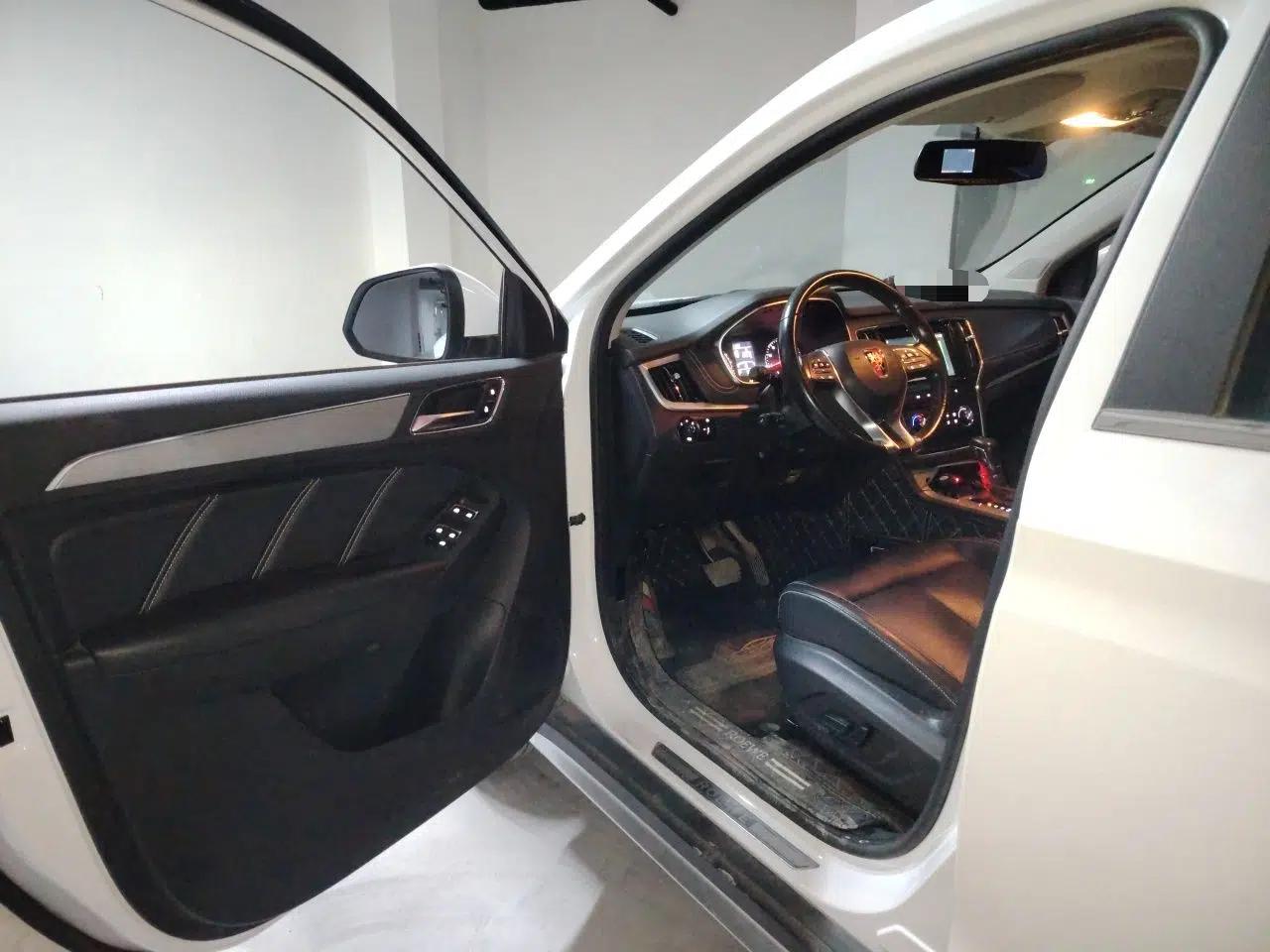 Roewe RX5 2018 20T Two-Wheel Drive Automatic Flagship Edition — миниатюра 16