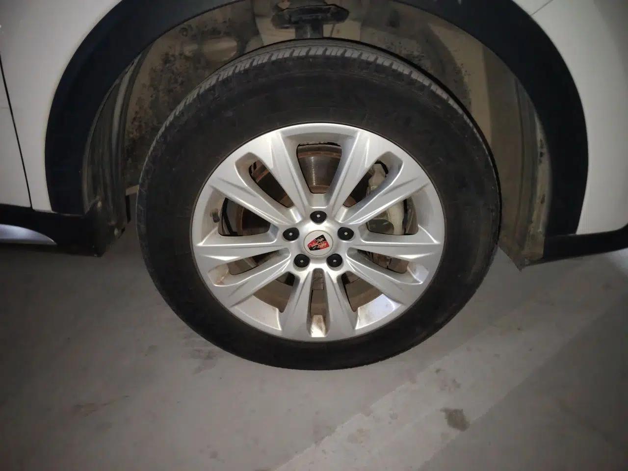 Roewe RX5 2018 20T Two-Wheel Drive Automatic Flagship Edition — миниатюра 8