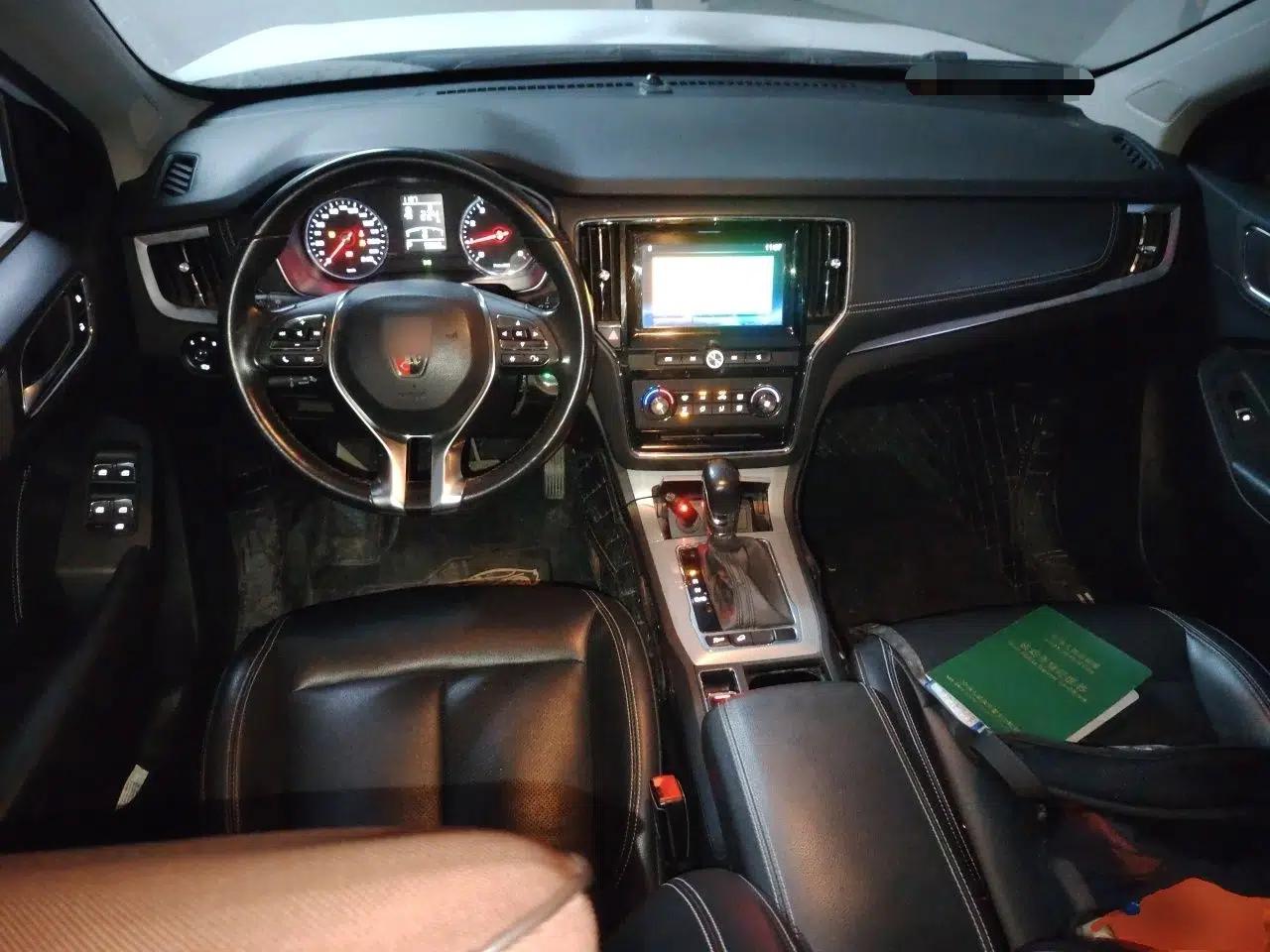 Roewe RX5 2018 20T Two-Wheel Drive Automatic Flagship Edition — миниатюра 9