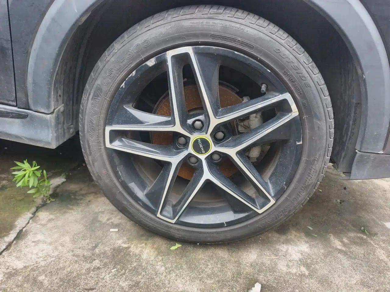 Roewe RX5 2021 PLUS 330TGI Automatic National Style Smart Enjoyment Edition — миниатюра 8